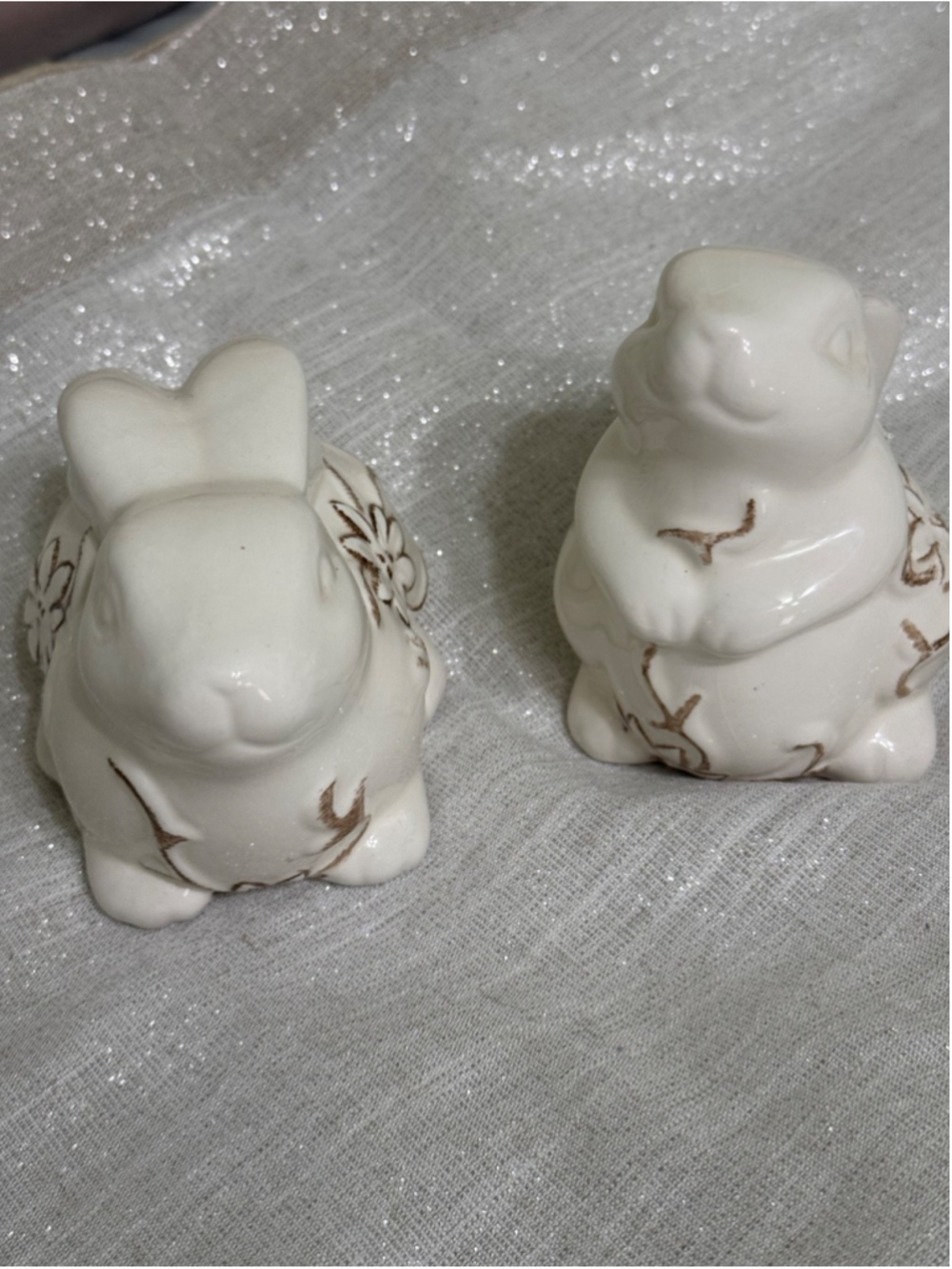 Pair Of Ceramic Bunny Figurines Off White Farmhouse Style